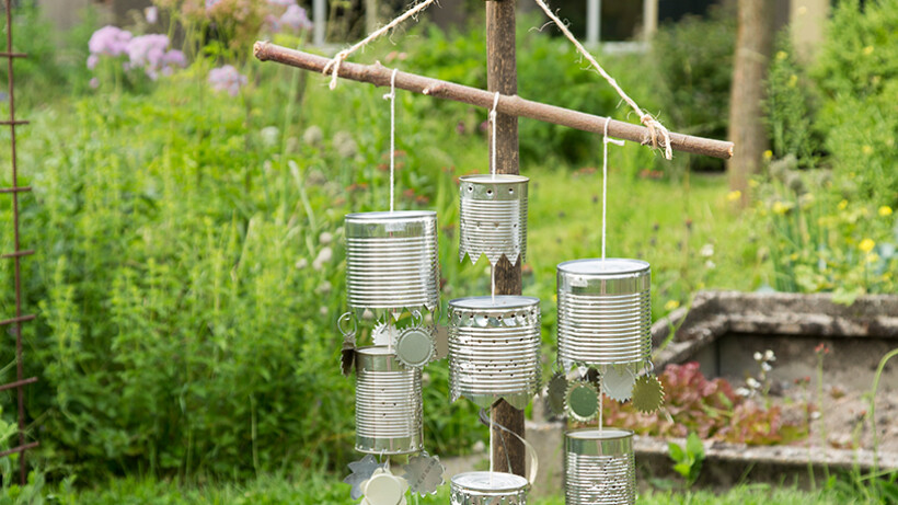 Zelf maken: vogelverschrikker van blik