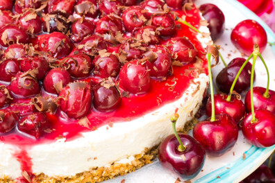 Cheesecake met kersensaus