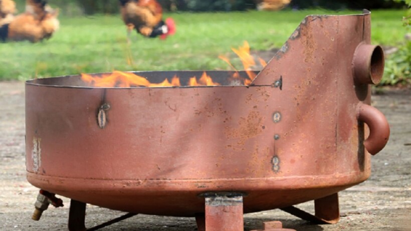 Barbecue van oude tank