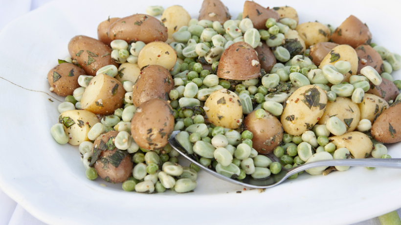 Salade met krieltjes en tuinbonen