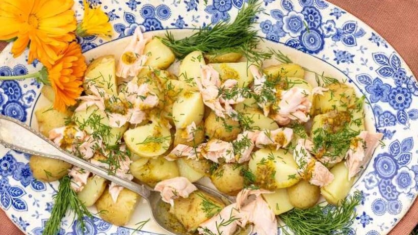 Aardappelsalade met gerookte zalm