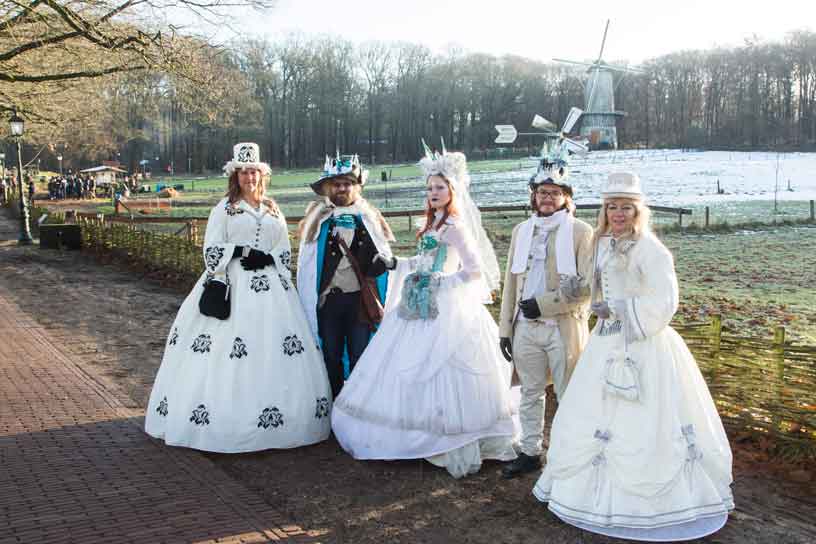 Met de banden van de bult af sleeën